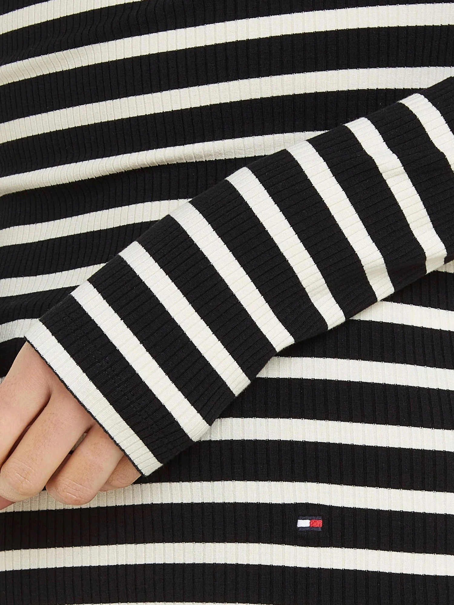 Thumb 4